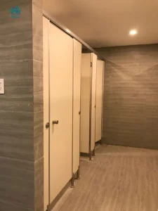 Hướng dẫn vệ sinh khử mùi vách ngăn vệ sinh compact hpl
