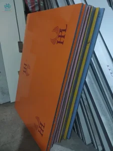 Tấm Compact hpl là gì? Tấm Compact laminate chịu hóa chất phòng thí nghiệm