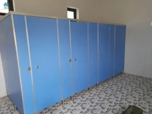 Vì sao nên dùng vách ngăn vệ sinh Compact HPL chịu nước 100%