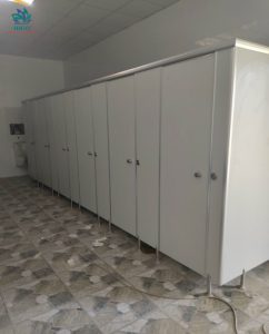 Đơn vị Higo thi công vách ngăn vệ sinh compact hpl tại Ba Vì
