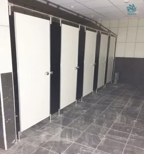 Báo giá vách ngăn vệ sinh bằng tấm compact HPL tại Đà Nẵng