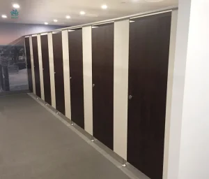 Phân biệt vách ngăn vệ sinh Compact HPL loại 1 và Compact HPL loại 2.