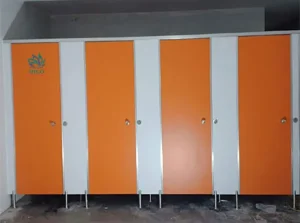 Quá trình hoàn thiện thi công lắp đặt vách ngăn vệ sinh chuyên nghiệp