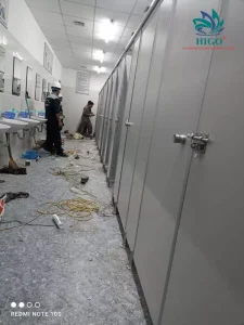 Thi công vách ngăn vệ sinh compact tiết kiệm, bền đẹp trên 15 năm