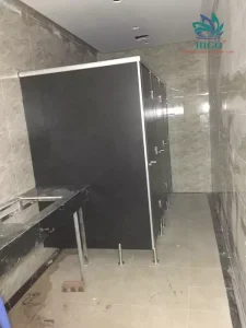 Vách ngăn vệ sinh tấm compact hpl với các ưu nhược điểm khác nhau
