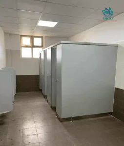 Vách ngăn vệ sinh bệnh viện tầm quan trọng cho bệnh nhân hiện nay