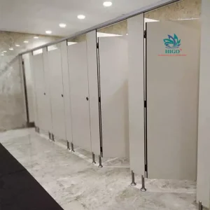 Thi công vách ngăn vệ sinh của Compact HPL thẩm mỹ, giá tốt