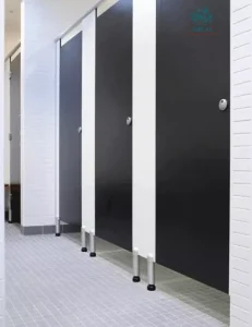 Tại sao phải sử dụng vách ngăn vệ sinh compact?