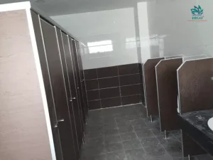 Một số lưu khi khi thi công vách ngăn vệ sinh compact