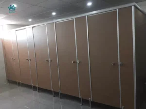 Những điều cần biết về vách ngăn vệ sinh, chất liệu gì chống nước tốt.