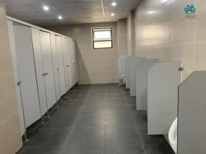 Tấm compact Hpl làm vách ngăn nhà vệ sinh sẵn kho