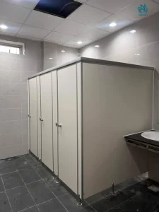 Báo giá thi công vách ngăn vệ sinh tấm compact giá tốt