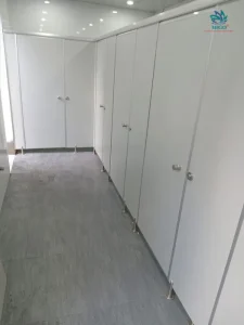 Vật liệu làm vách ngăn nhà vệ sinh thẩm mỹ, bền và chất lượng?