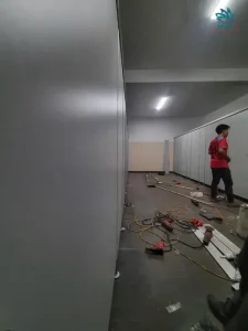 Đặc tính của tấm compact hpl chịu nước làm vách ngăn nhà vệ sinh có từ đâu?