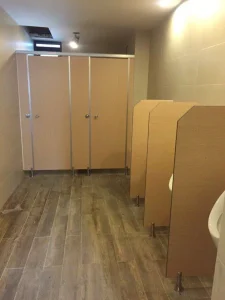 Dự án thi công hoàn thiện vách ngăn vệ sinh Compact Kon Tum