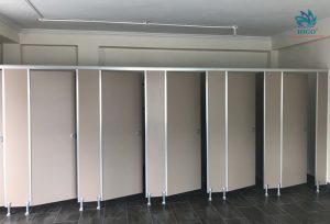Công ty thi công vách ngăn vệ sinh compact hiệu quả uy tín