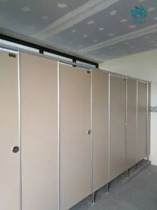 Kích thước vách ngăn vệ sinh chuẩn được sử dụng phổ biến 2024