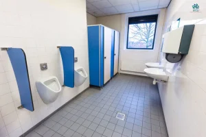 Thi công vách ngăn vệ sinh nam/Nữ bằng tấm compact hpl