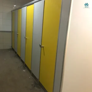 Vách ngăn nhà vệ sinh compact Laminate có tốt không? Ưu, nhược điểm