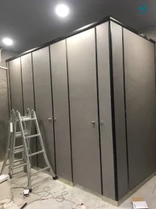 Vách ngăn vệ sinh Compact Formica cao cấp chất lượng