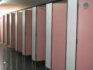 Thi công vách ngăn vệ sinh compact hpl uy tín, chất lượng