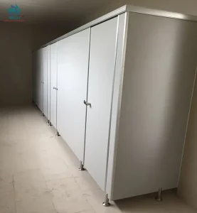 Vách ngăn vệ sinh compact hpl 12mm các tính năng nổi bật nhất hiện nay