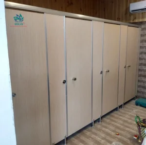 Tấm compact độ chống nước 100% thi công vách ngăn vệ sinh sử dụng lâu dài