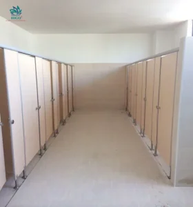 Thi công vách ngăn vệ sinh nhà tắm giá rẻ, bền đẹp với chất lượng cao