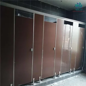 Tấm compact ứng dụng vách ngăn vệ sinh với bề mặt chịu nước, chịu mài mòn, chịu ẩm tốt