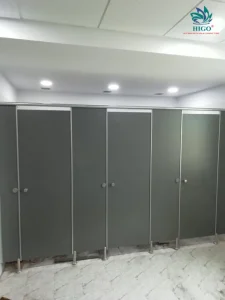 Vách ngăn vệ sinh compact giải pháp tối ưu cho nhà vệ sinh trường học