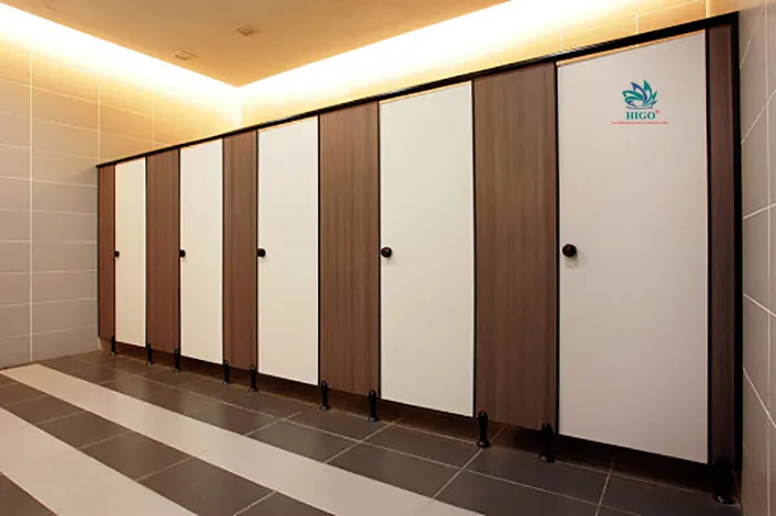 Báo giá vách ngăn vệ sinh compact HPL chịu nước cập nhật năm 2025