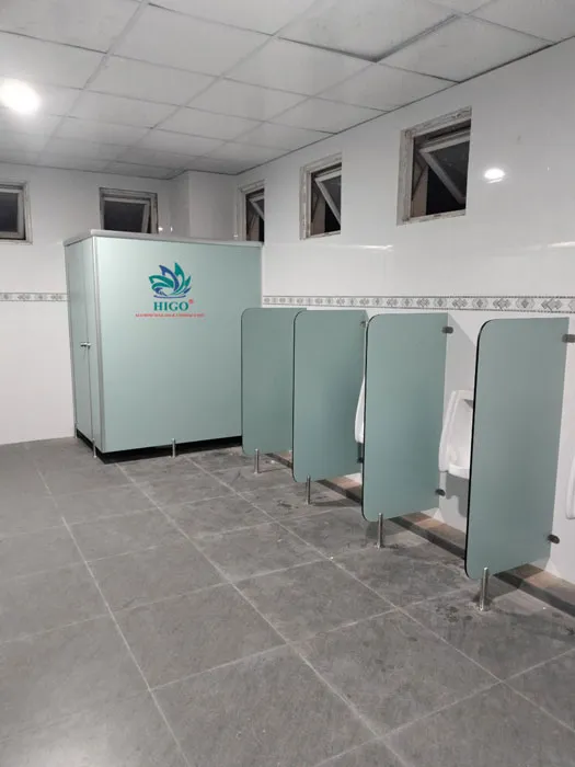 Báo giá trọn gói thi công vách ngăn nhà vệ sinh compact HPL phù hợp ngân sách