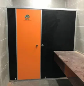 Vách ngăn vệ sinh đa dạng về màu sắc phù hợp với mọi không gian sang trọng, hiện đại.