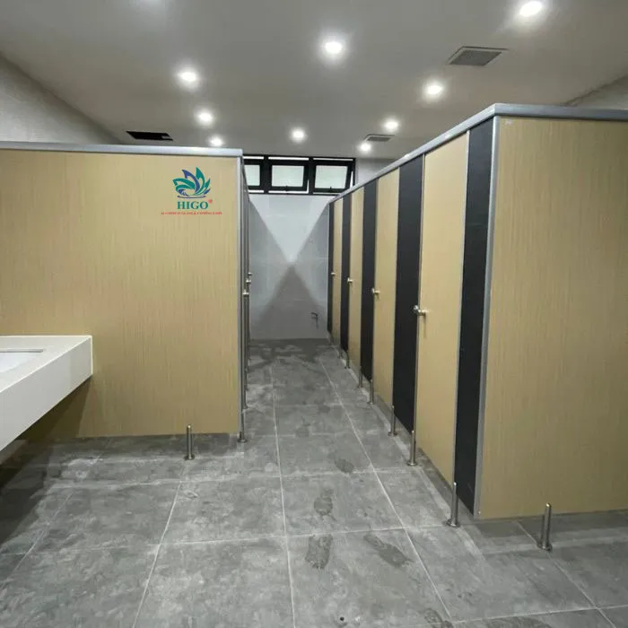 Báo giá vách ngăn vệ sinh , chống ăn mòn, chống nấm mốc an toàn cho sức khỏe