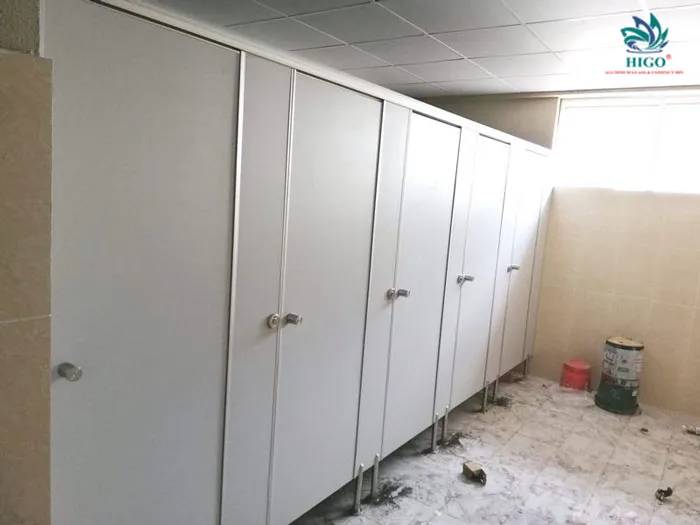 Vách ngăn vệ sinh compact laminate giải pháp ưu việt chất lượng không gian hiện đại