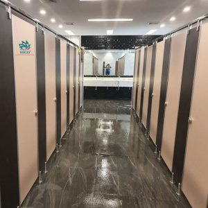 Tiêu chuẩn kỹ thuật đúng cách của vách ngăn vệ sinh Compact HPL chịu nước 100%