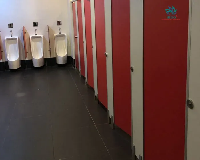 Vách ngăn vệ sinh chống nước 100% với tấm compact hpl giải pháp tối ưu 2025