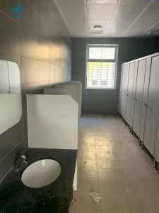 Tấm vách ngăn nhà vệ sinh compact ưu điểm và ứng dụng khu vệ sinh cao cấp