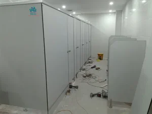 Báo giá thi công vách ngăn compact hpl 12mm mới nhất 2025