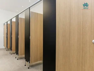 Chất liệu vách ngăn nhà vệ sinh compact HPL chịu nước hoàn hảo cho từng công trình
