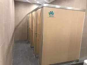 Tấm compact Hpl làm vách ngăn nhà vệ sinh sẵn kho thi công chất lượng