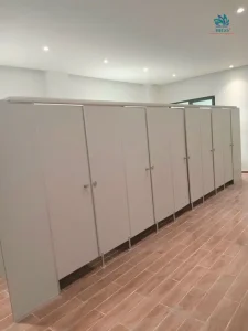 Tiêu chuẩn vách compact nhà vệ sinh và kích thước phòng vệ sinh 2025