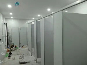 Vách ngăn vệ sinh compact là gì? Phân biệt với HPL, CDF giải pháp hoàn hảo