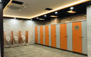 Lựa chọn vach ngan nha ve sinh cho công trình hiện đại gọn, sạch sẽ