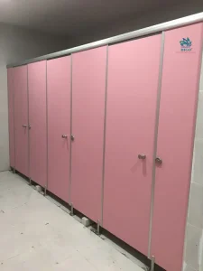 Tổng hợp vật liệu làm vách ngăn nhà vệ sinh phù hợp và hiệu quả