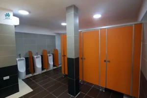 Lợi ích của vách ngăn nhà vệ sinh compact hpl độ bền cao, chống nước