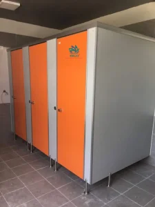 Làm vách ngăn nhà vệ sinh là gì – 1 số điều cần biết hữu ích