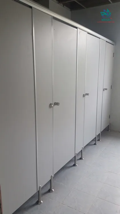Nhận báo giá vách ngăn vệ sinh compact hpl thẩm mỹ giá tốt nhất trên thị trường