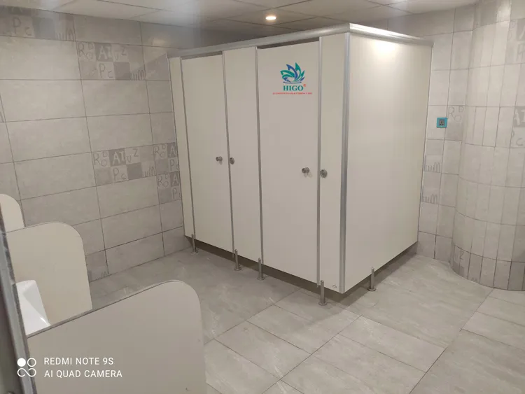 Bỏ túi tiêu chuẩn vách ngăn vệ sinh compact hpl chính xác nhất – Góc nhìn chuyên gia