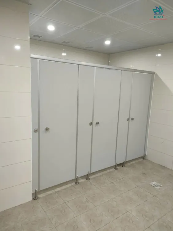 Hệ nhôm định hình vách ngăn nhà vệ sinh compact hpl mang lại sự chuyên nghiệp